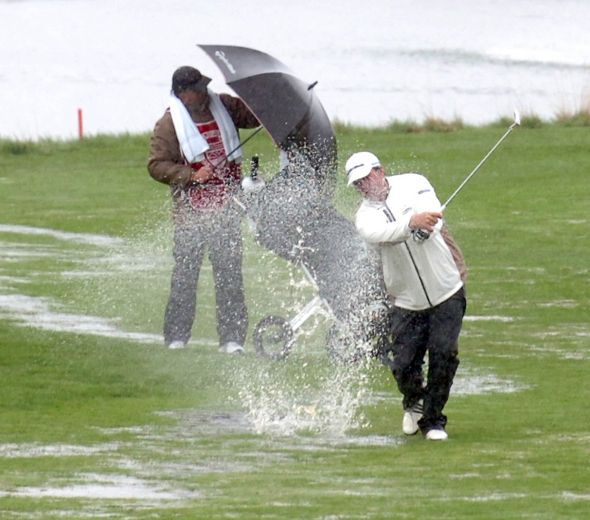 Wet-Weather-Golfing